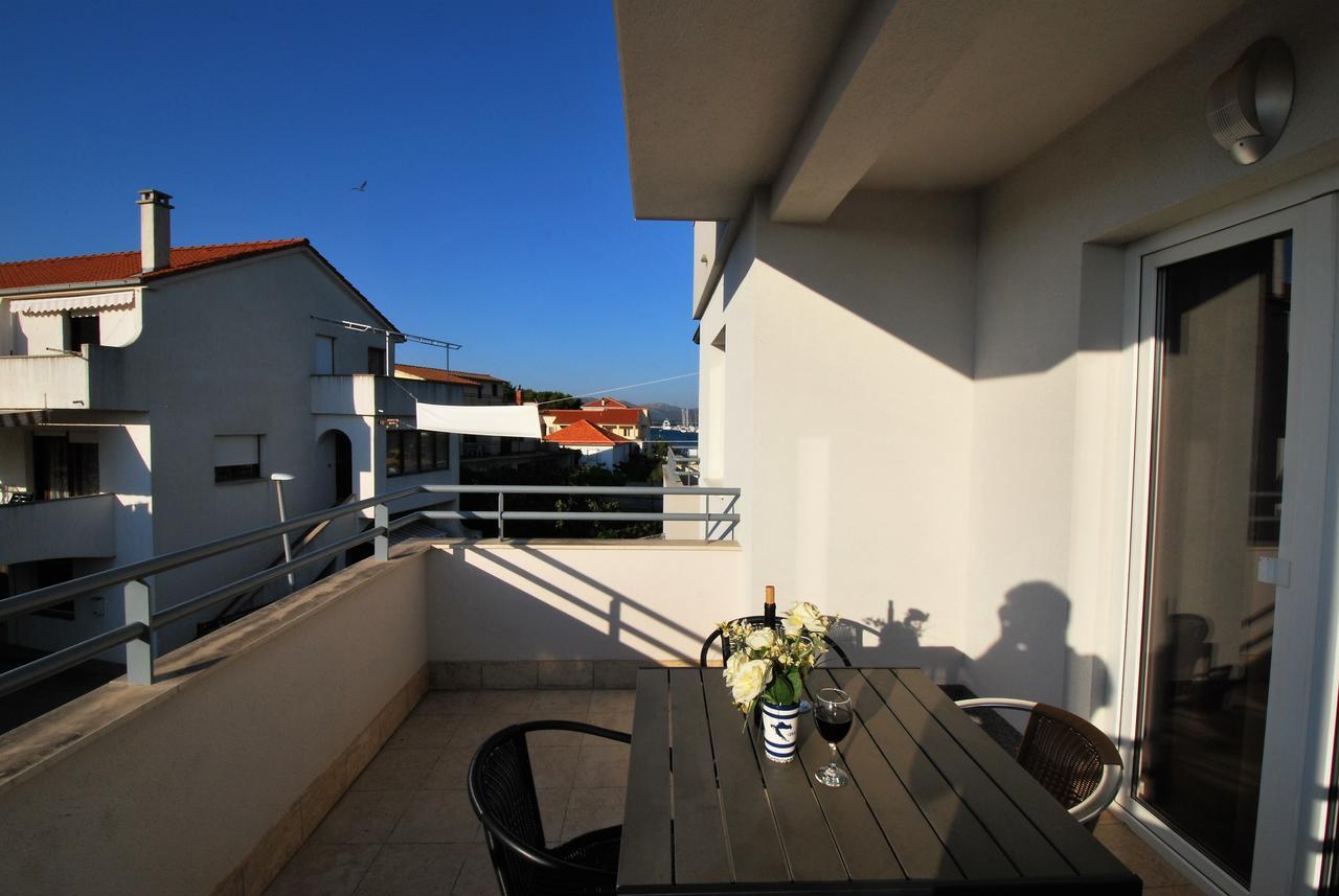 Nautica Apartments Betina  Exterior photo