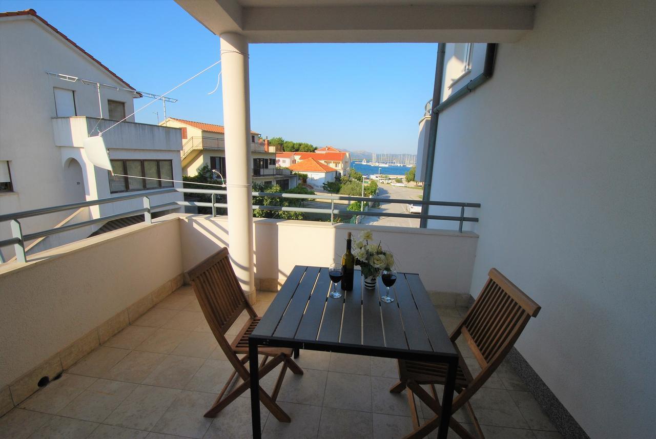 Nautica Apartments Betina  Exterior photo