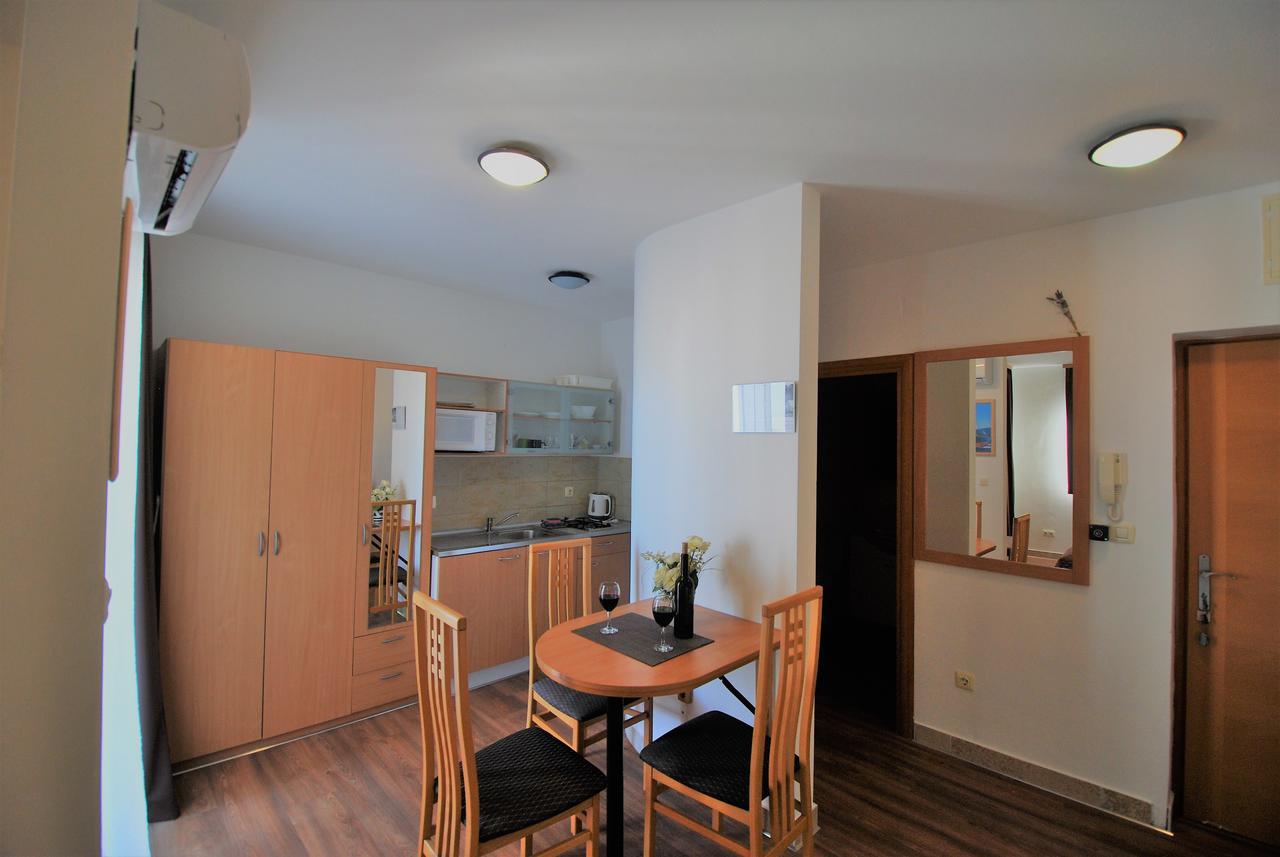 Nautica Apartments Betina  Exterior photo